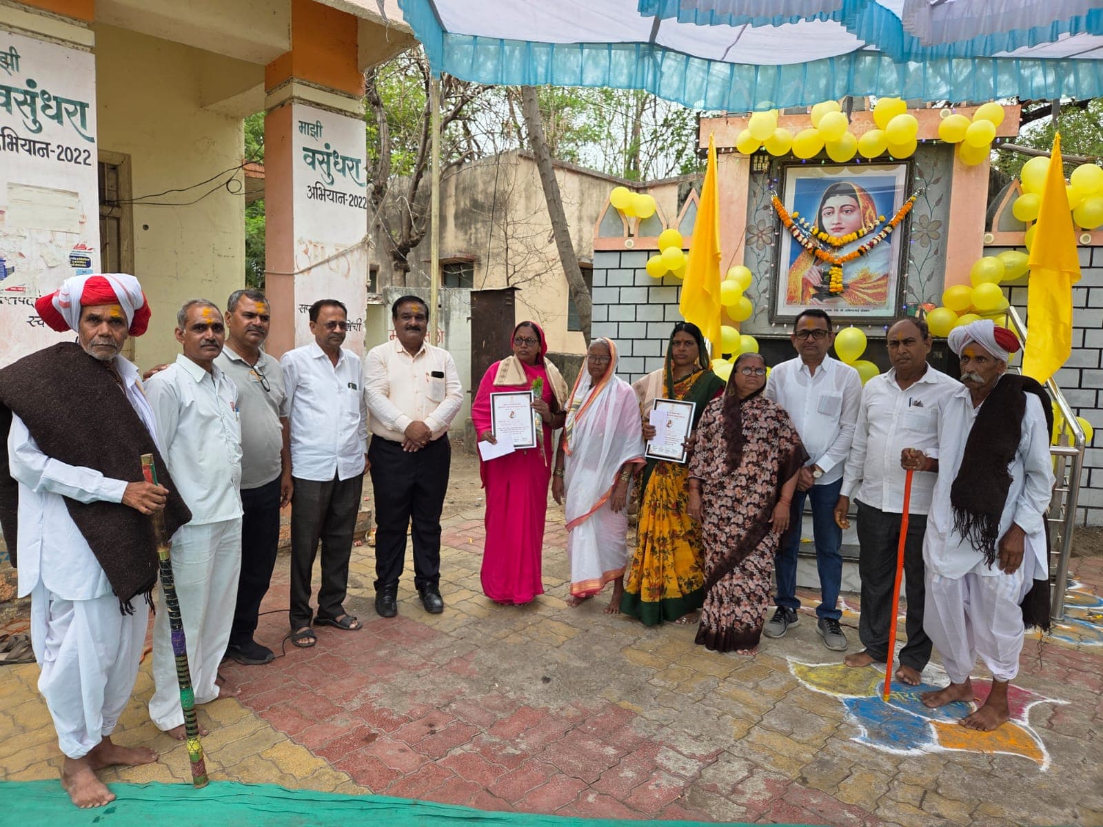 अहिल्यादेवींच्या जयंतीतून दिला संदेश महान; सर्व महापुरुषांना दहिवदचा समान सन्मान! 